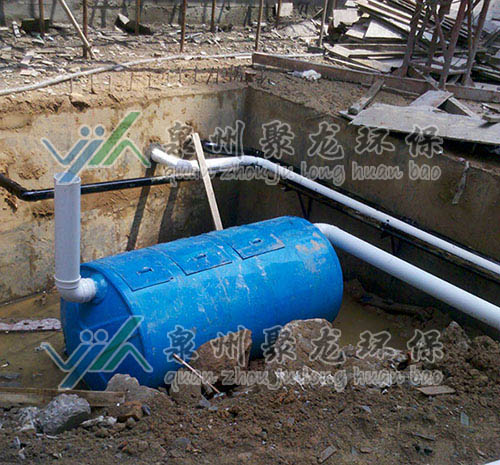 隔油池施工現(xiàn)場圖 隔油池施工現(xiàn)場圖